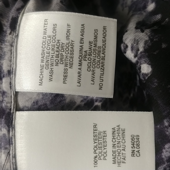 Jones New York Animal Print Blouse - Picture 9 of 9